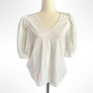 Status by Chenault Eyelet Sleeve Tee, L